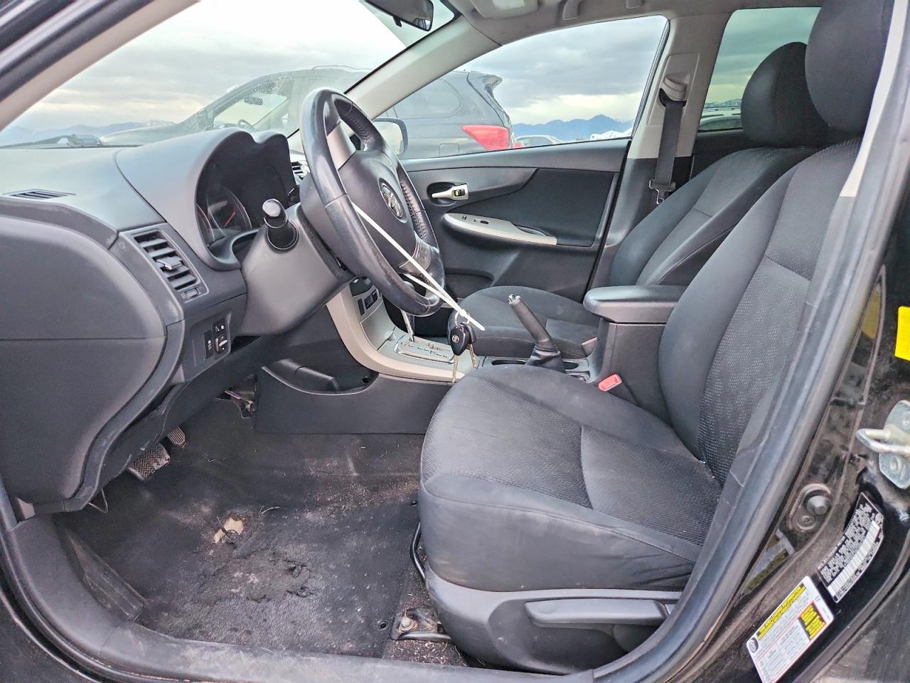 2010 TOYOTA COROLLA BASE photo 7