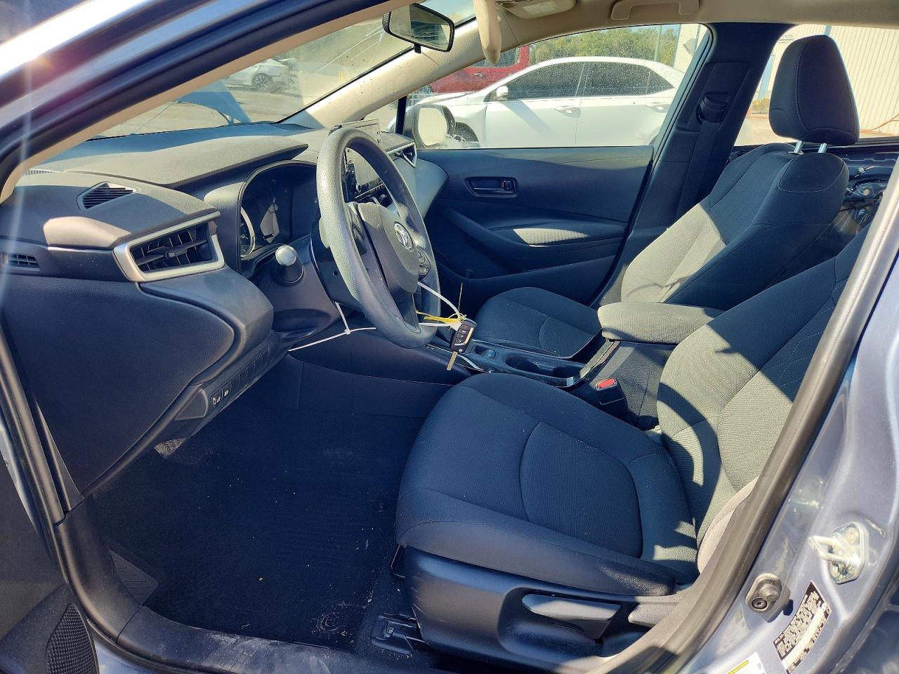 2022 TOYOTA COROLLA LE photo 7