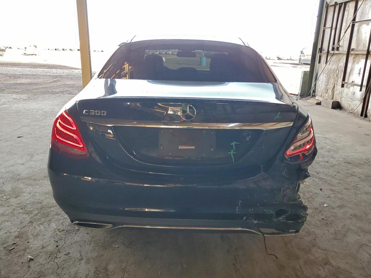 2015 MERCEDES-BENZ C 300 photo 6