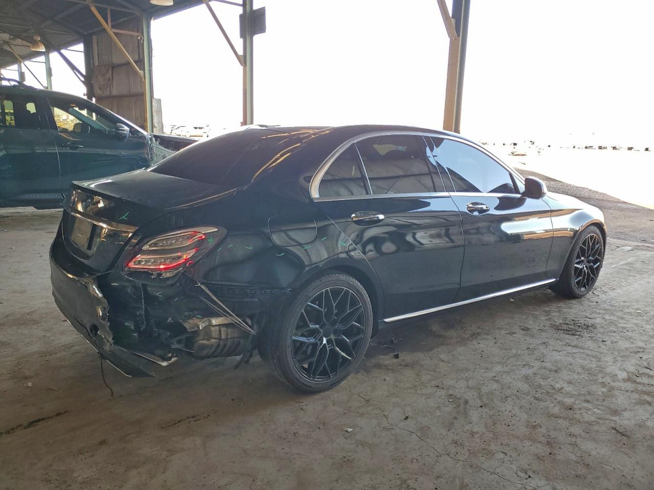 2015 MERCEDES-BENZ C 300 photo 3