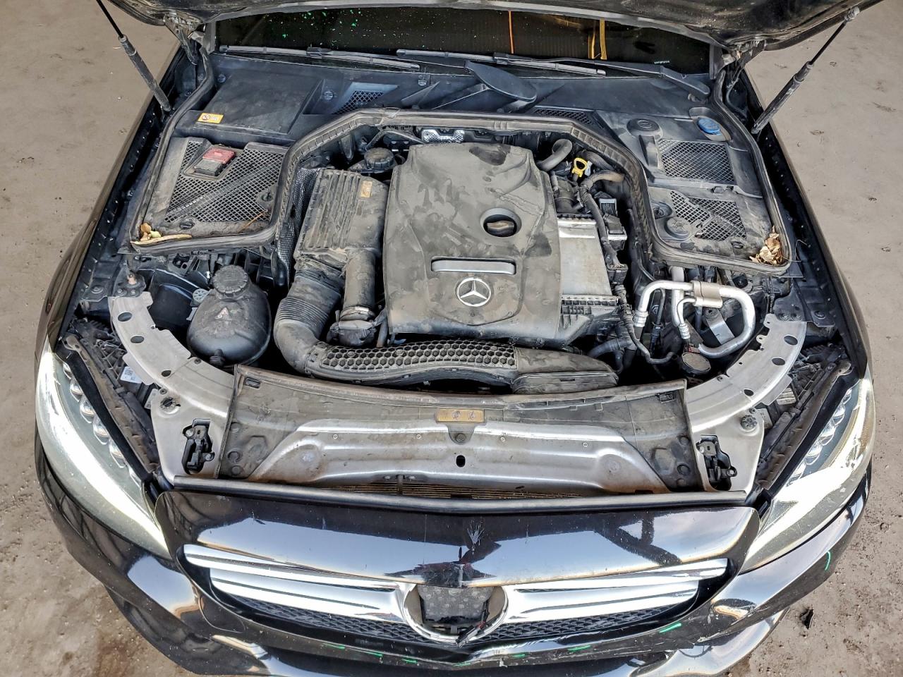 2015 MERCEDES-BENZ C 300 photo 11