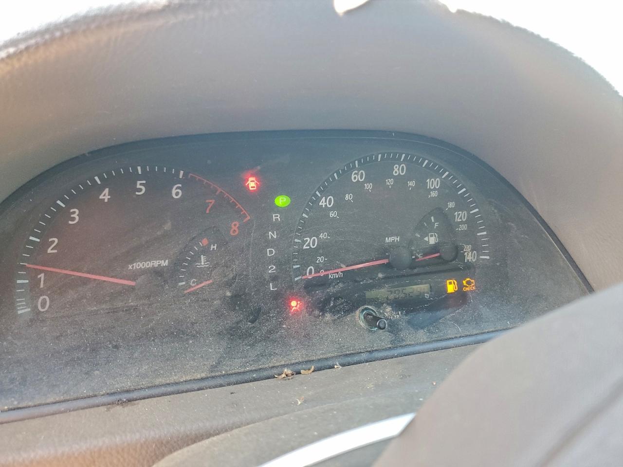 2002 TOYOTA CAMRY LE photo 9