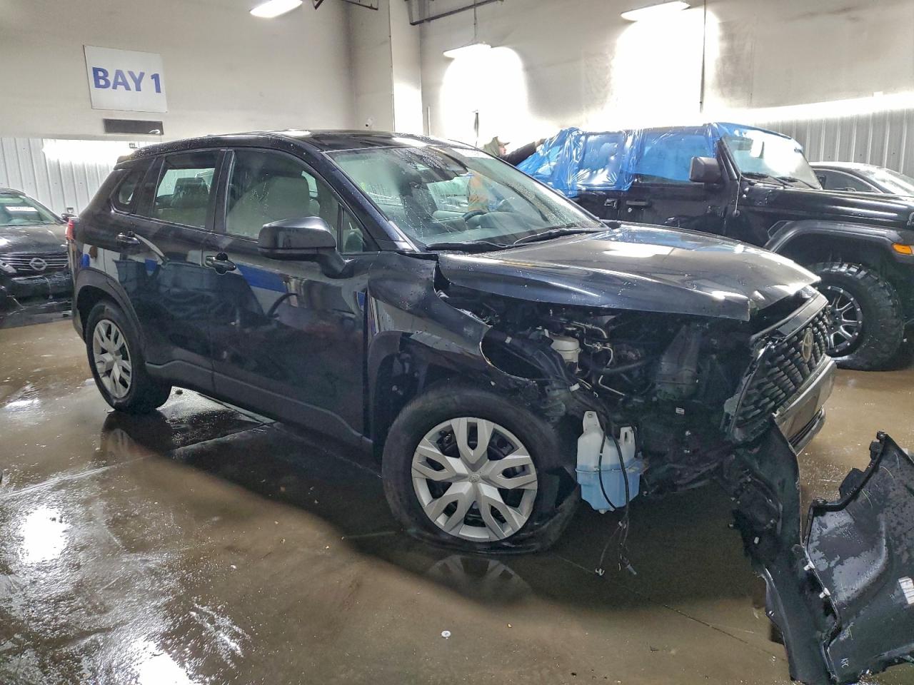 2023 TOYOTA COROLLA CROSS L photo 7