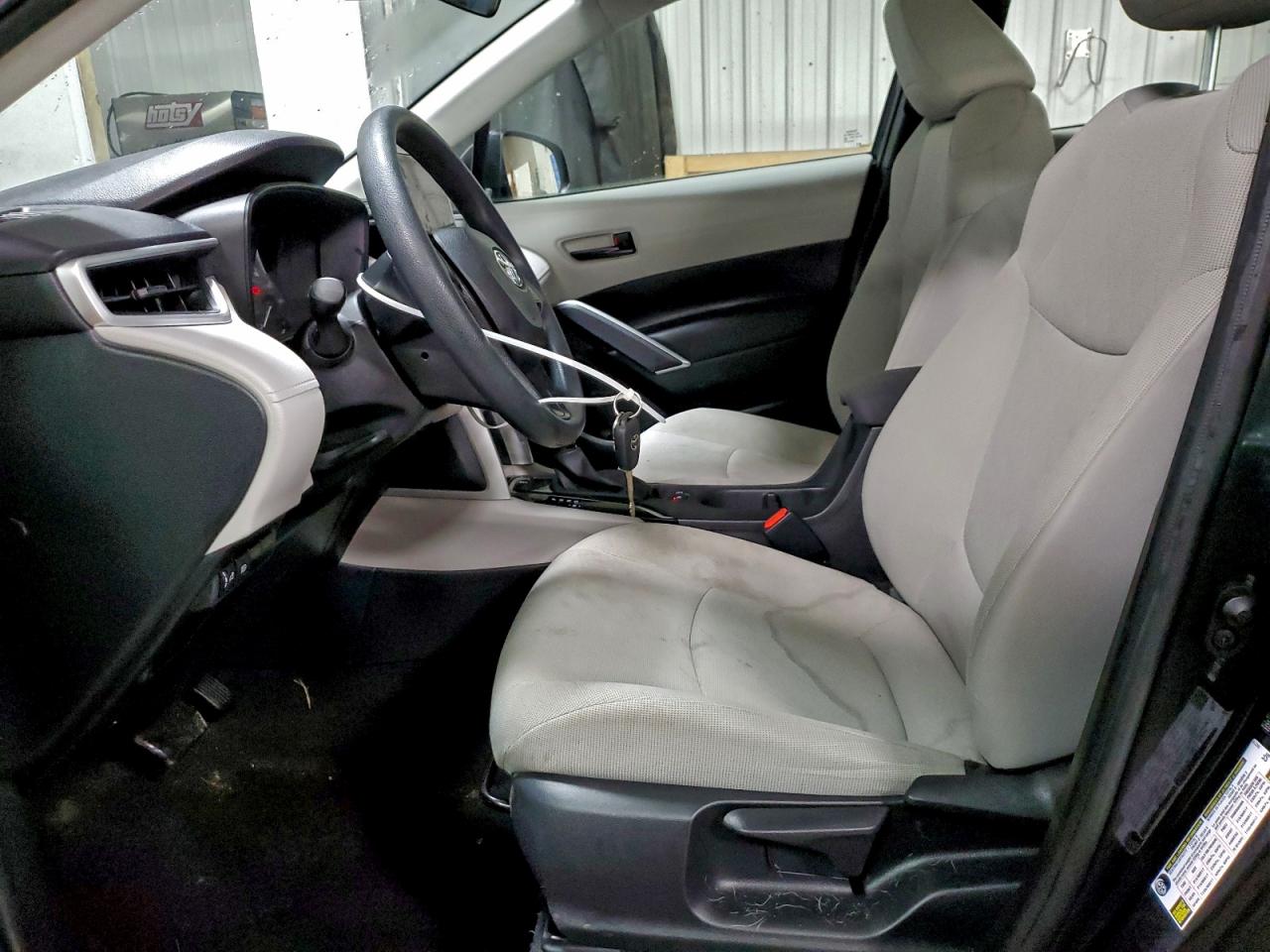 2023 TOYOTA COROLLA CROSS L photo 13
