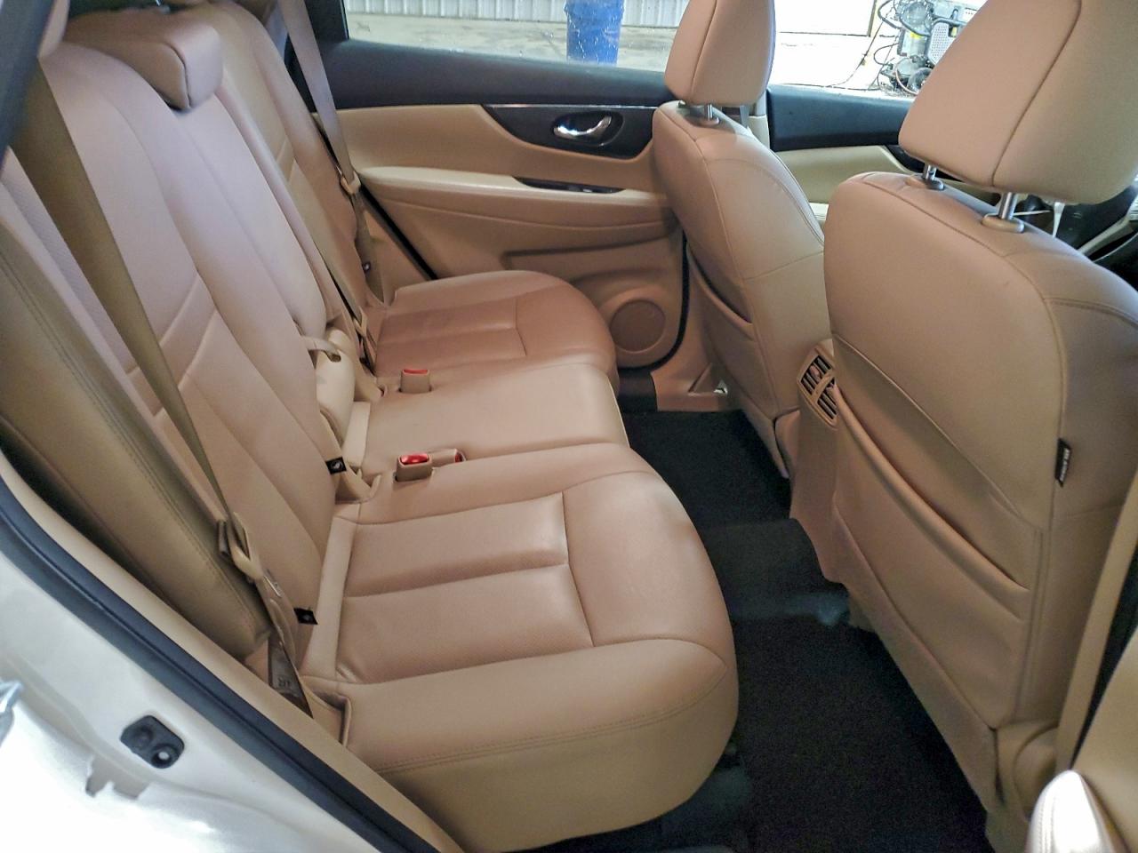 2016 NISSAN ROGUE S photo 11