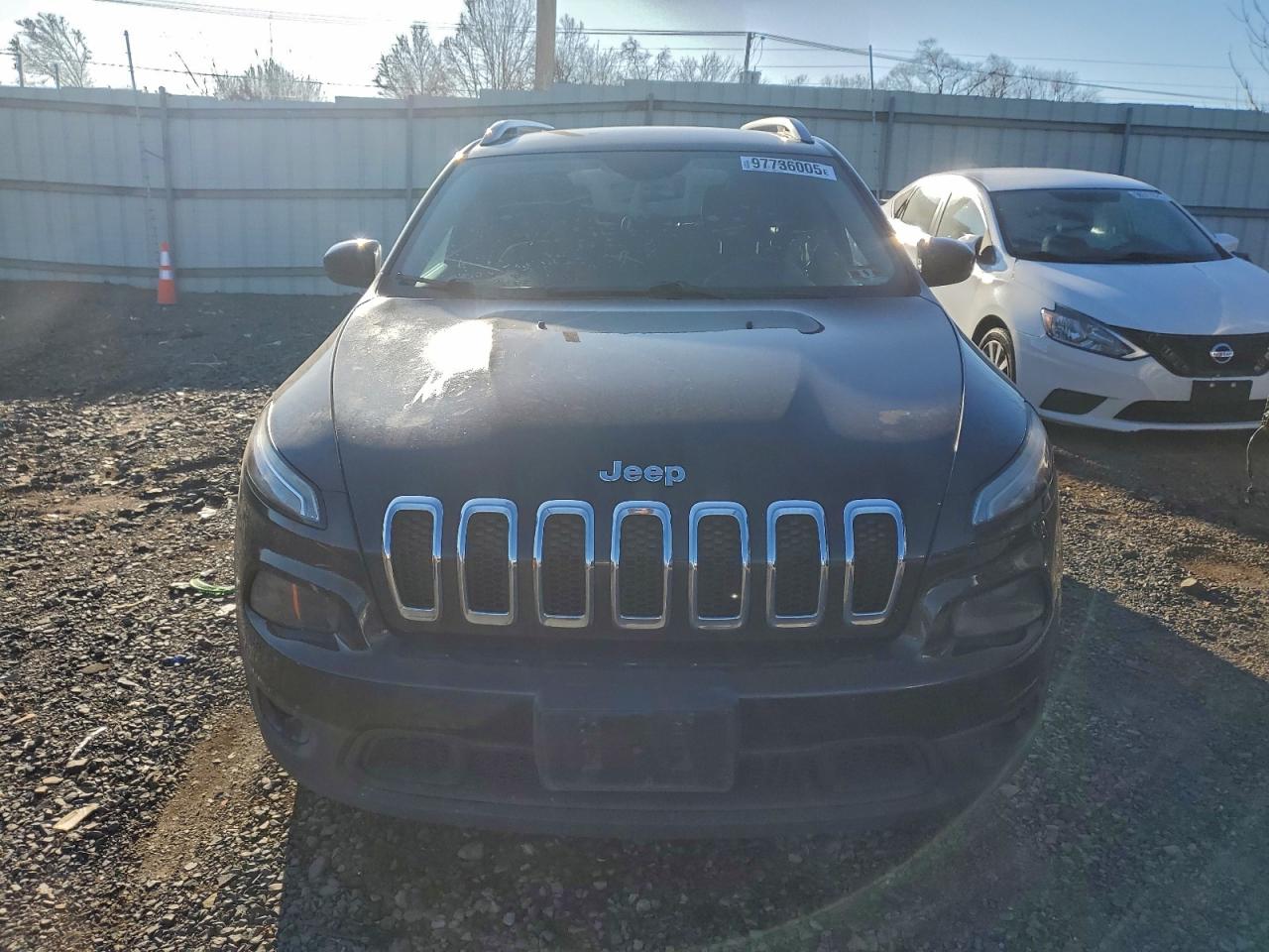 2016 JEEP CHEROKEE LATITUDE photo 5