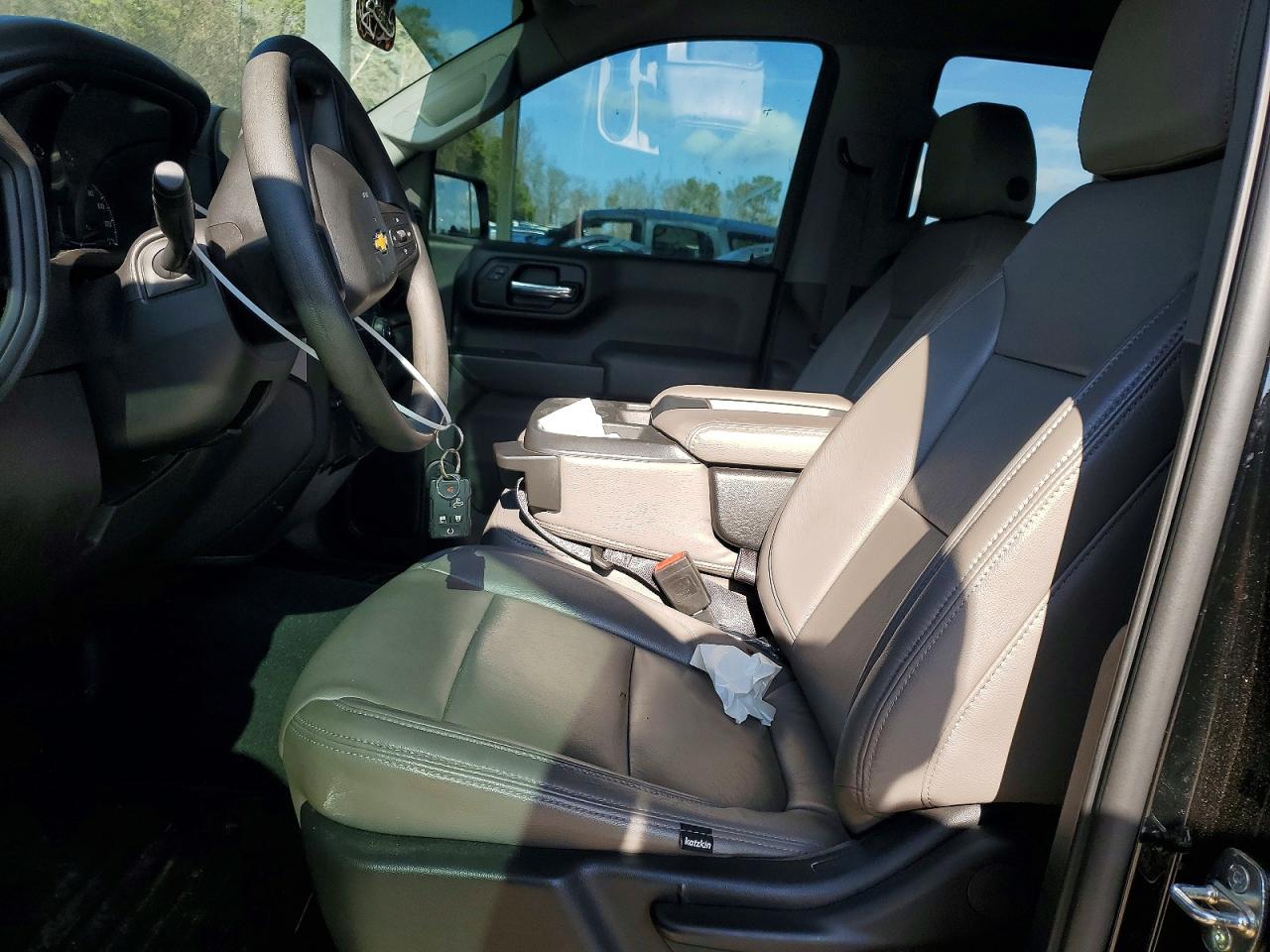 2021 CHEVROLET SILVERADO K1500 CUSTOM photo 7