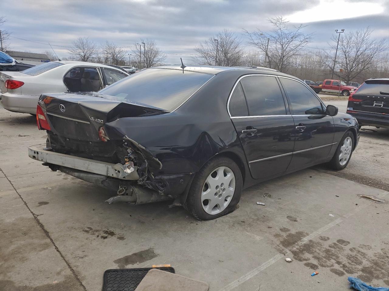 2003 LEXUS LS 430 photo 3