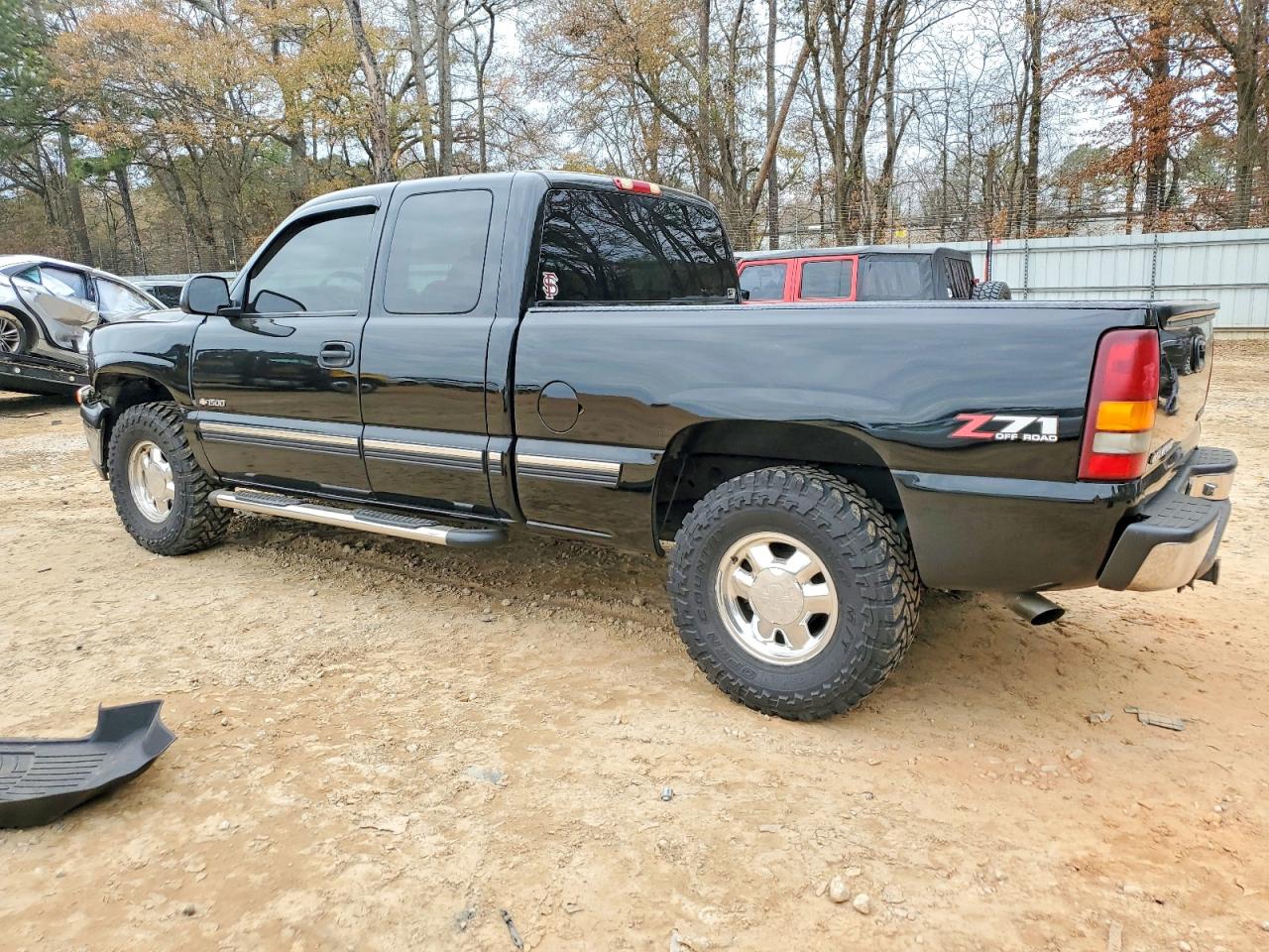 2002 CHEVROLET SILVERADO K1500 photo 2