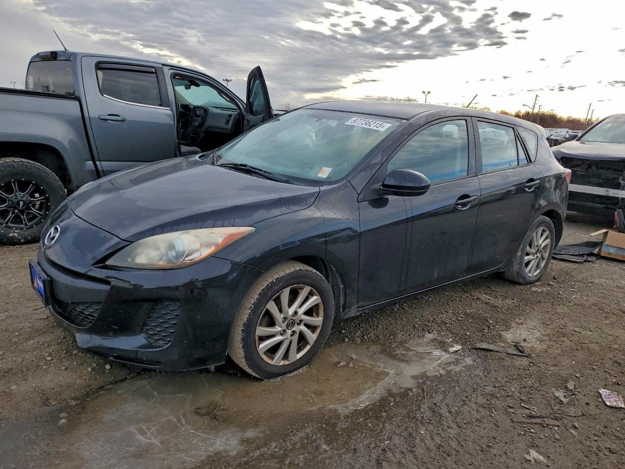 2013 MAZDA 3
