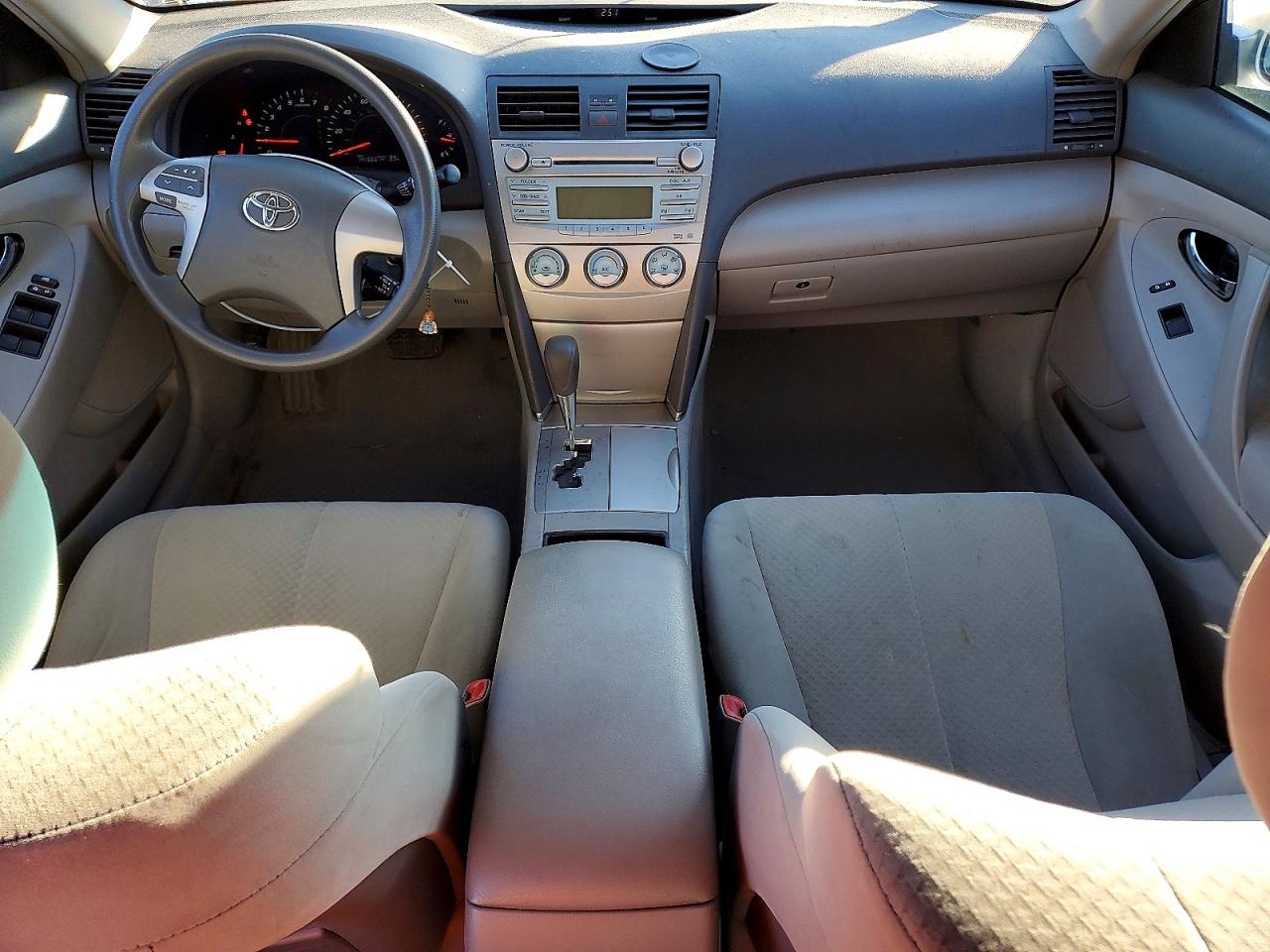 2009 TOYOTA CAMRY BASE photo 8