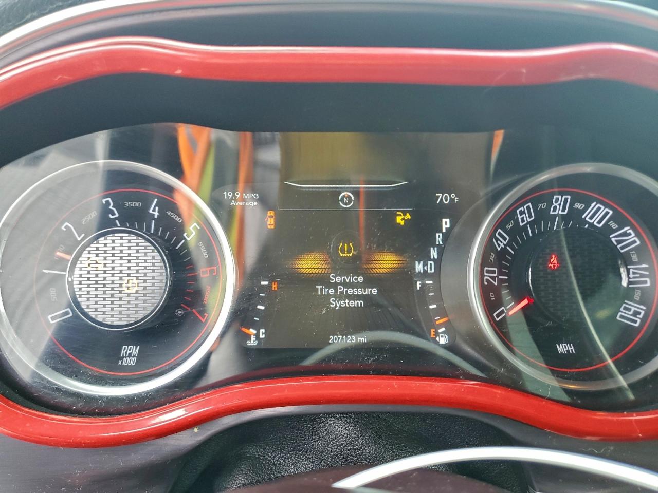 2016 DODGE CHALLENGER R/T photo 9