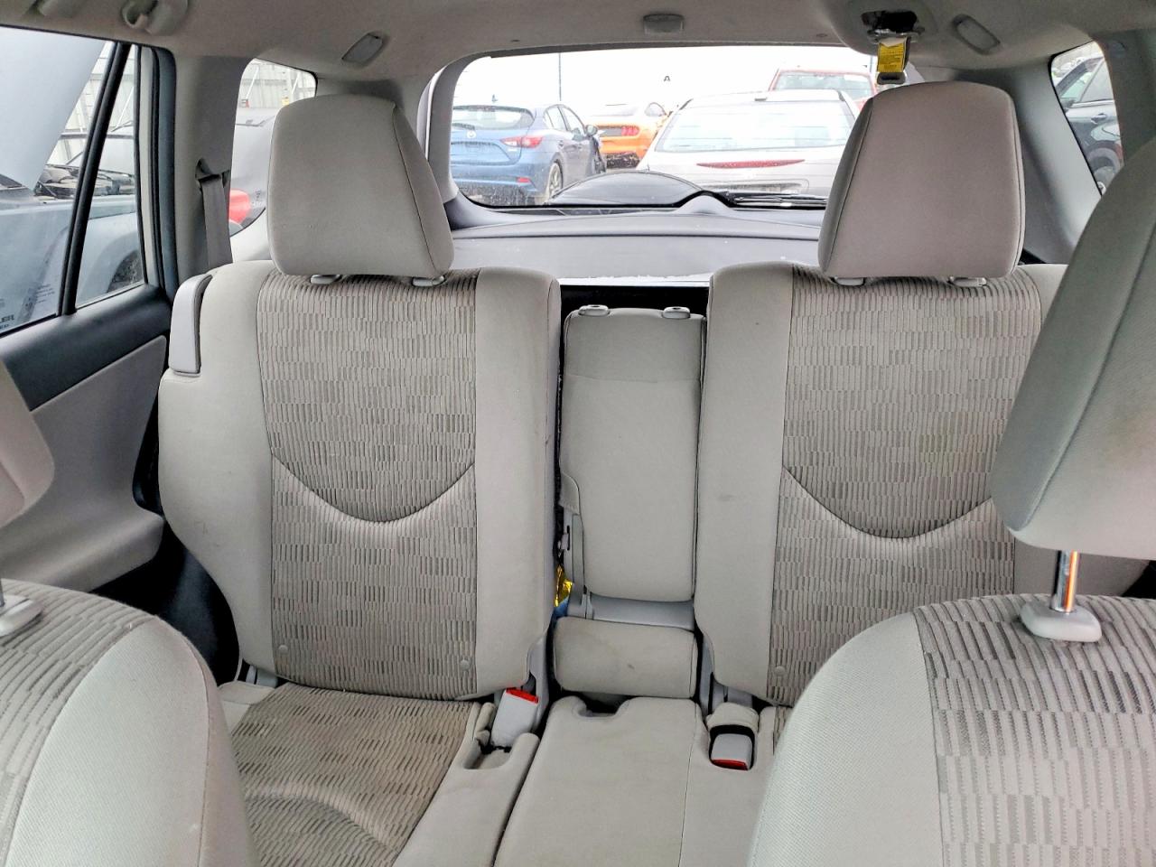 2012 TOYOTA RAV4 photo 10