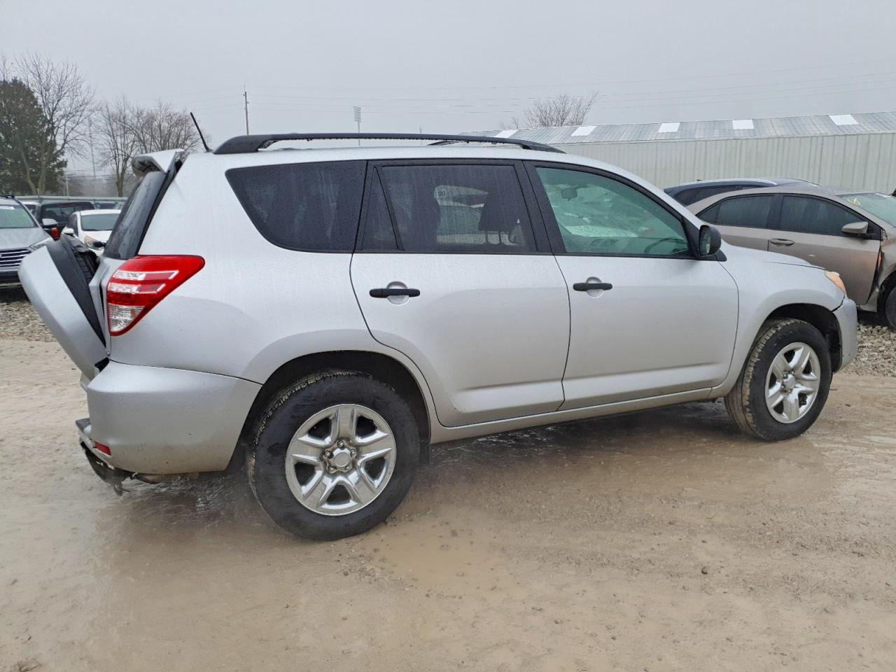 2012 TOYOTA RAV4 photo 3