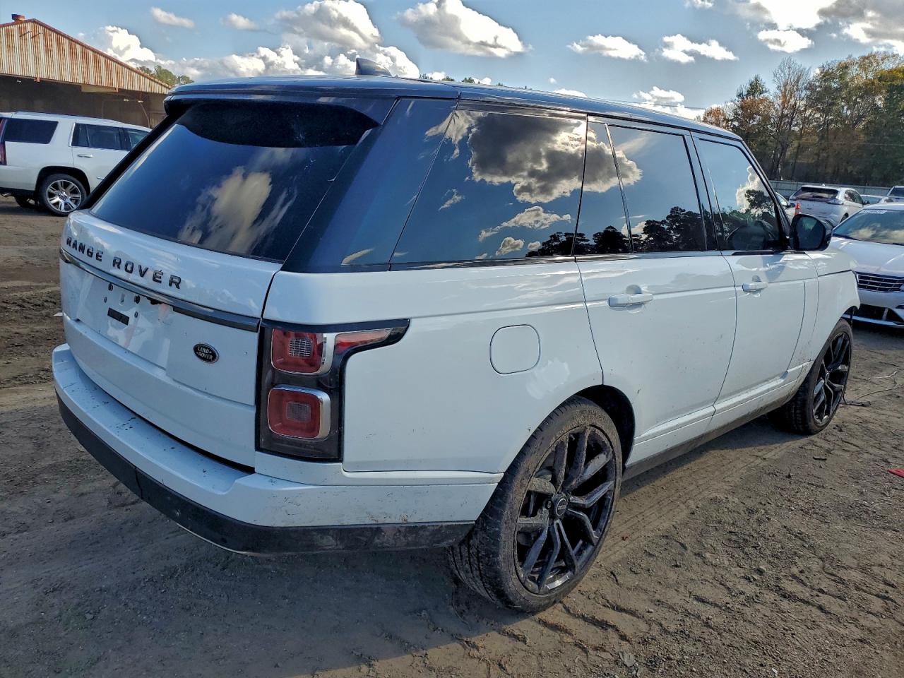 2020 LAND ROVER RANGE ROVER photo 3