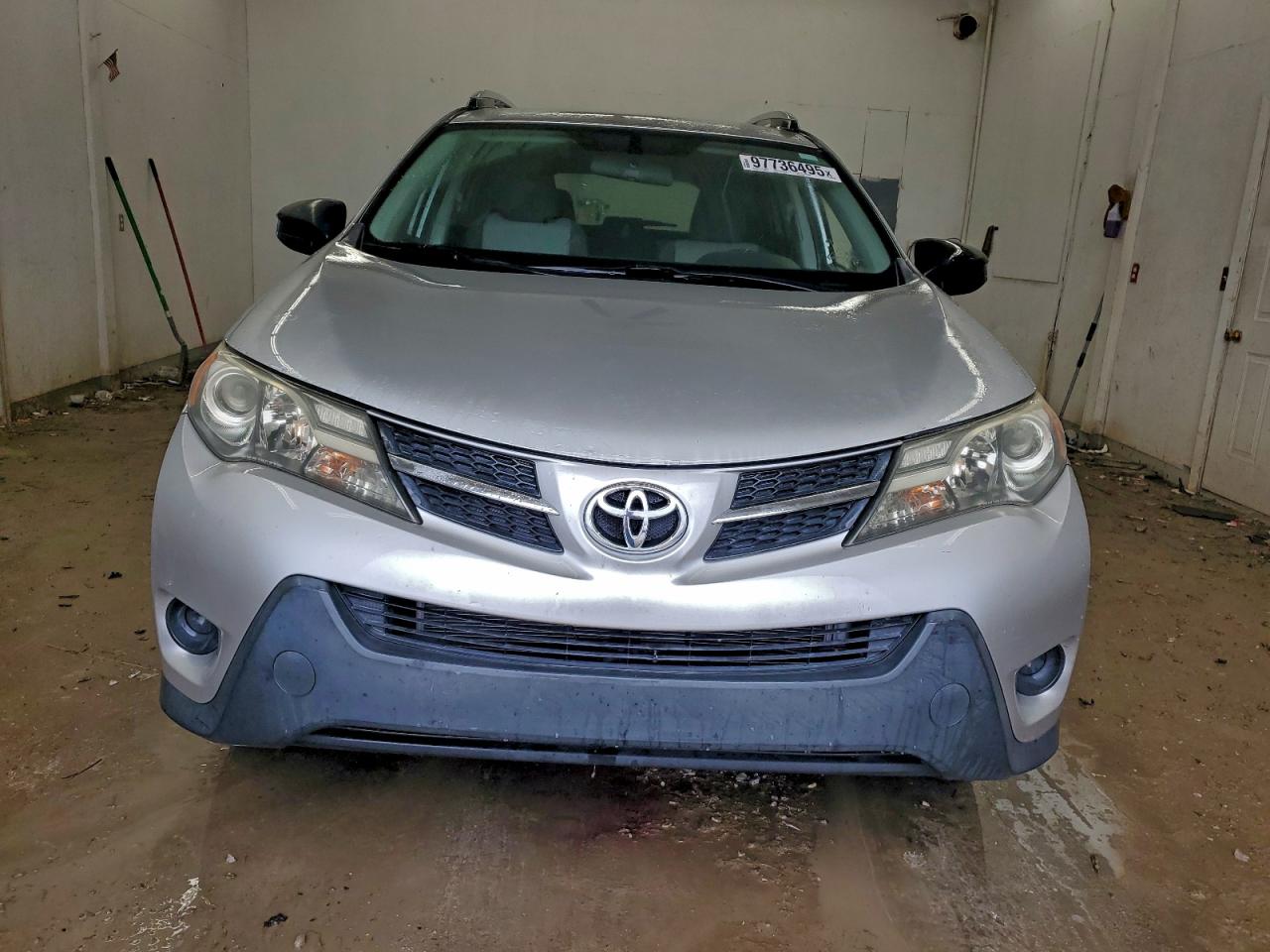 2015 TOYOTA RAV4 LE photo 5