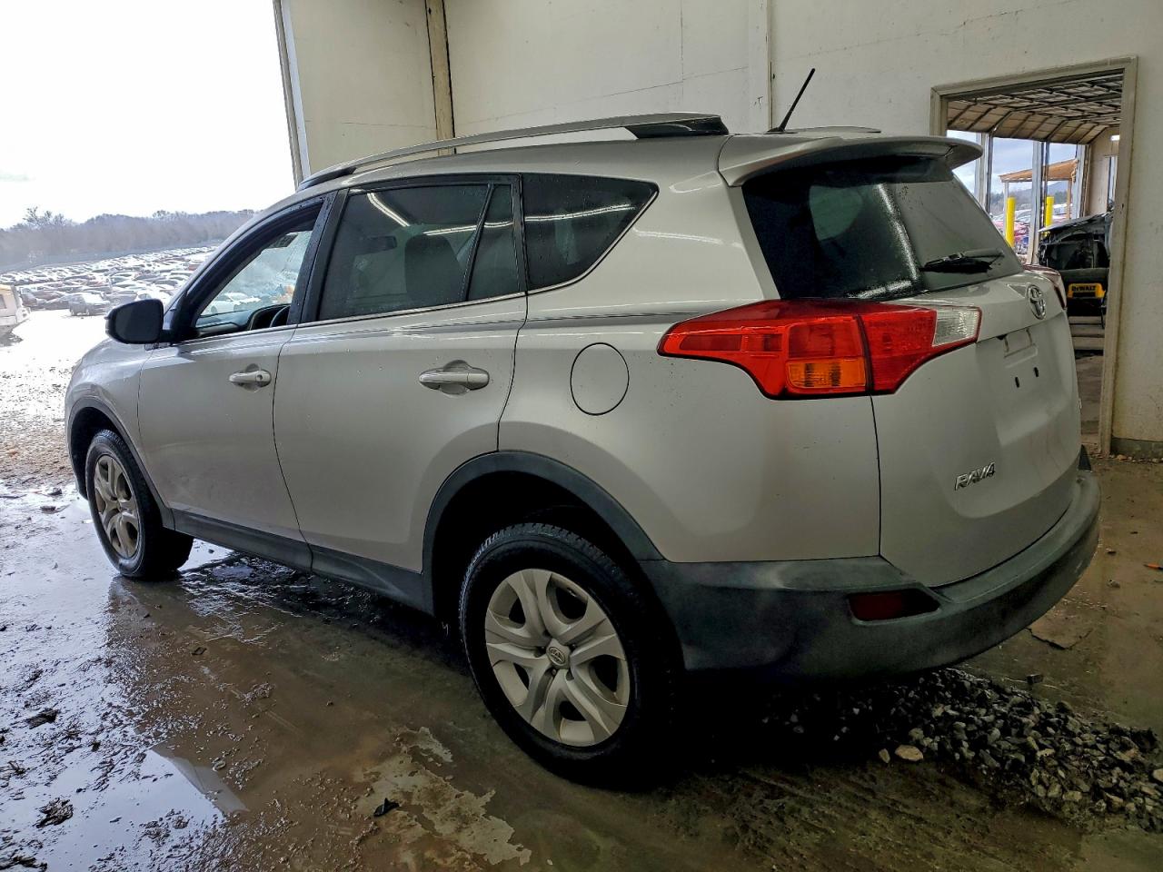 2015 TOYOTA RAV4 LE photo 2