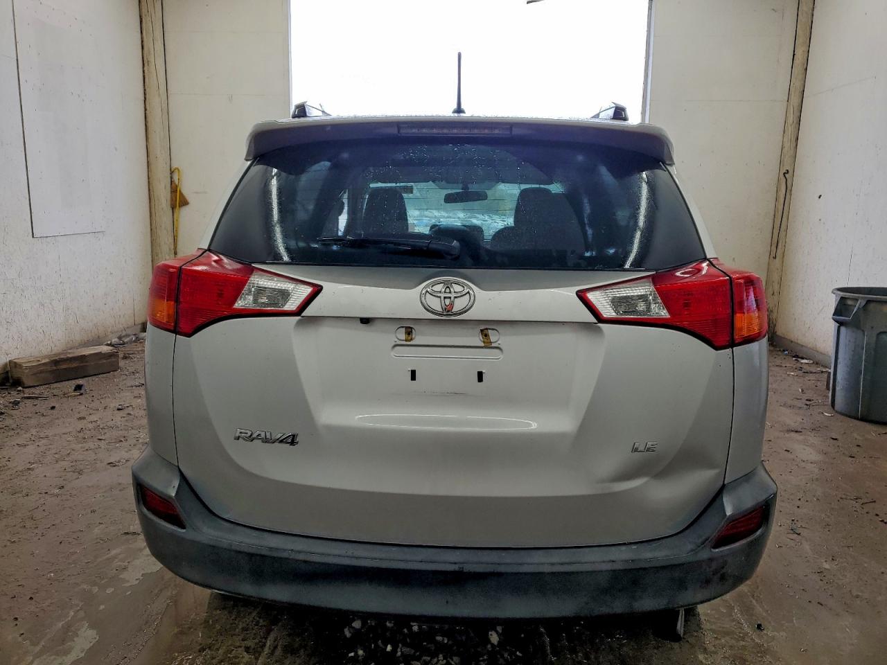 2015 TOYOTA RAV4 LE photo 6