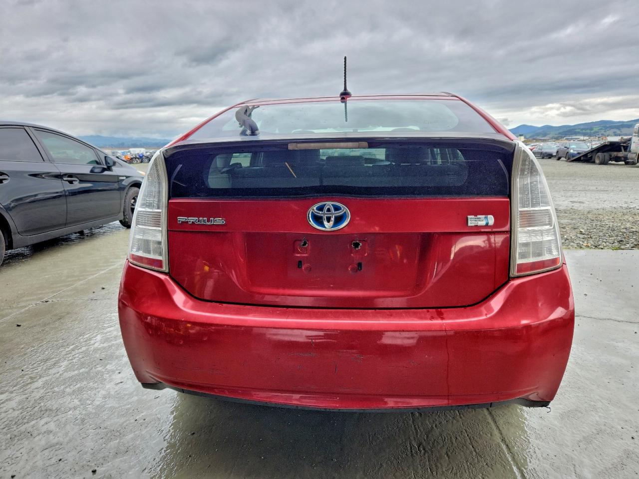 2010 TOYOTA PRIUS photo 6