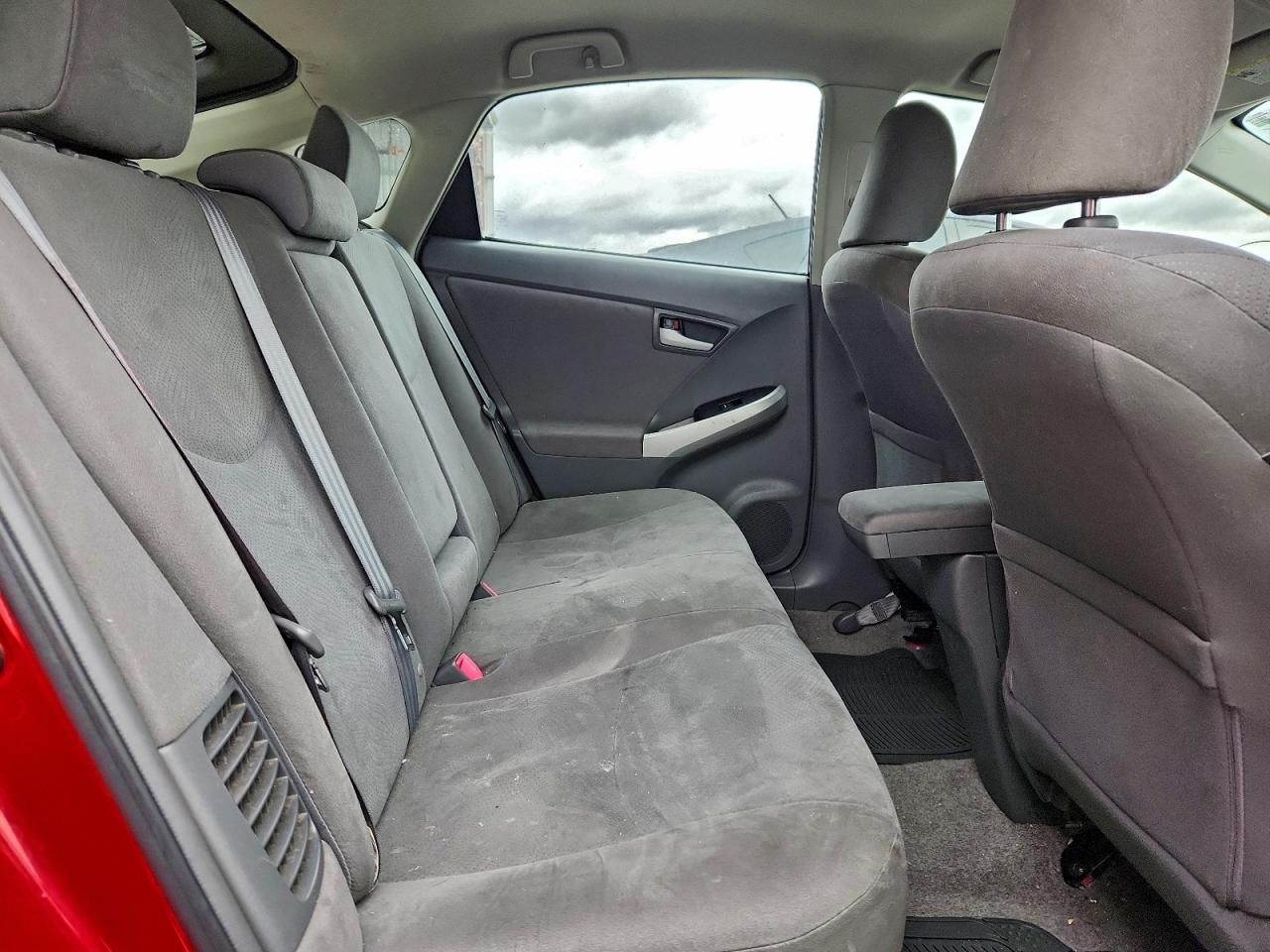 2010 TOYOTA PRIUS photo 10