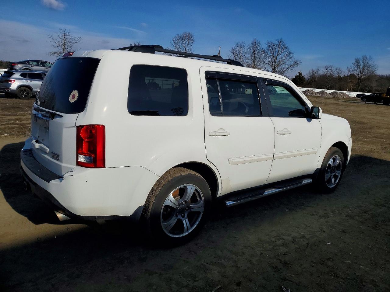 2015 HONDA PILOT SE photo 3
