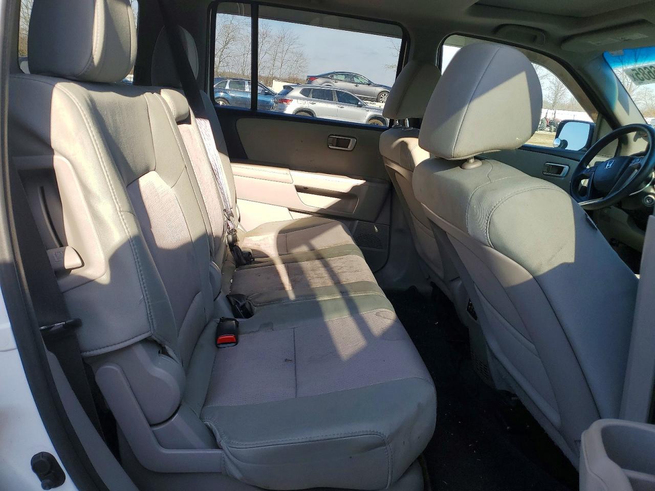 2015 HONDA PILOT SE photo 11