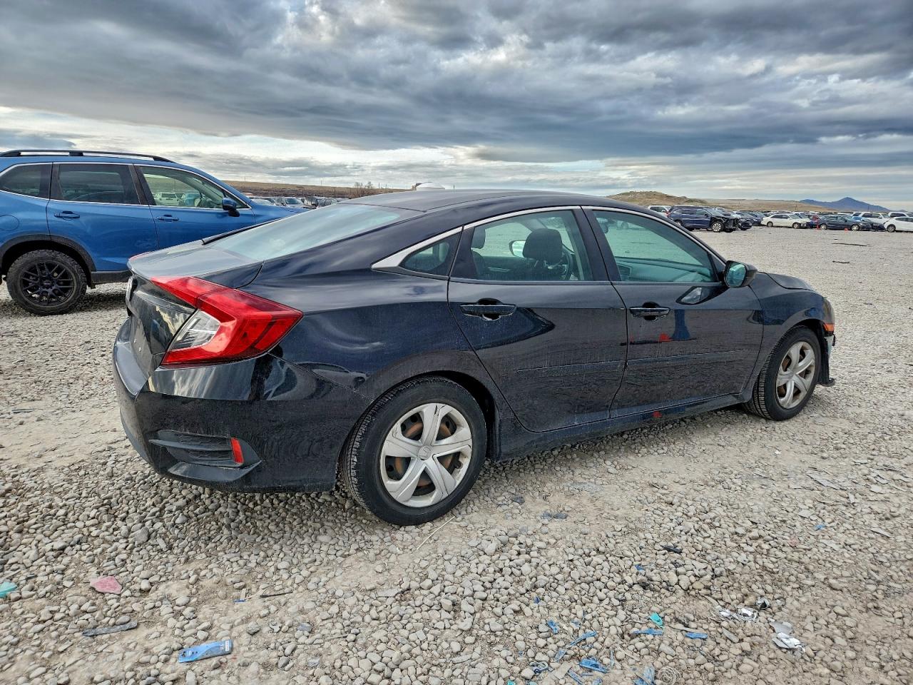 2016 HONDA CIVIC LX photo 3
