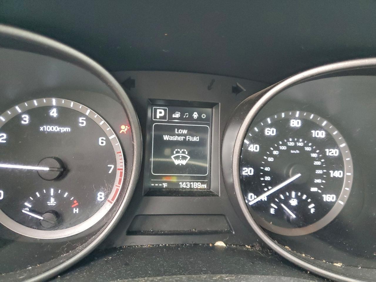 2017 HYUNDAI SANTA FE SPORT photo 9