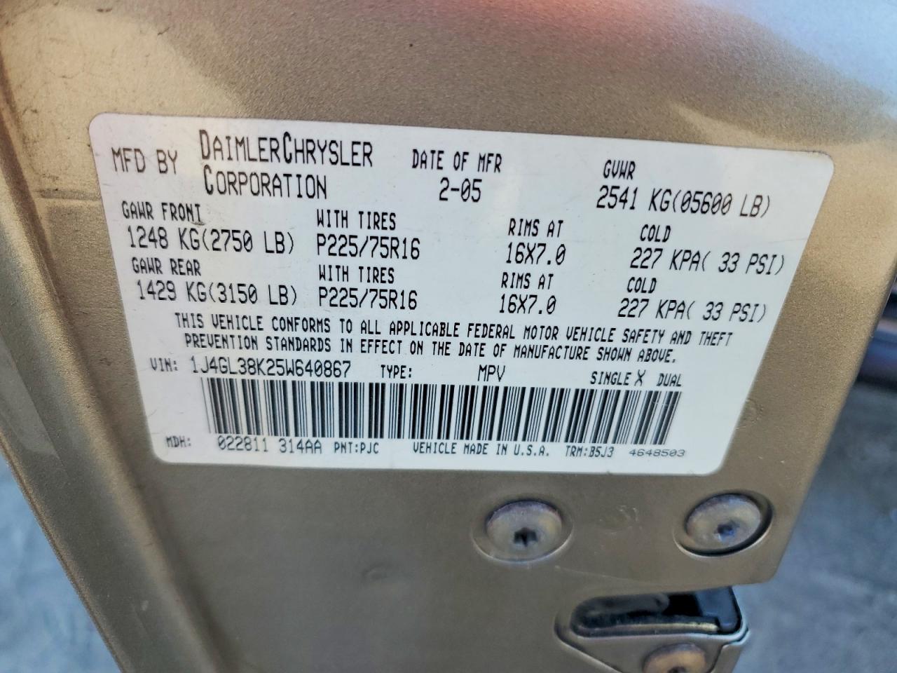 2005 JEEP LIBERTY RENEGADE photo 13