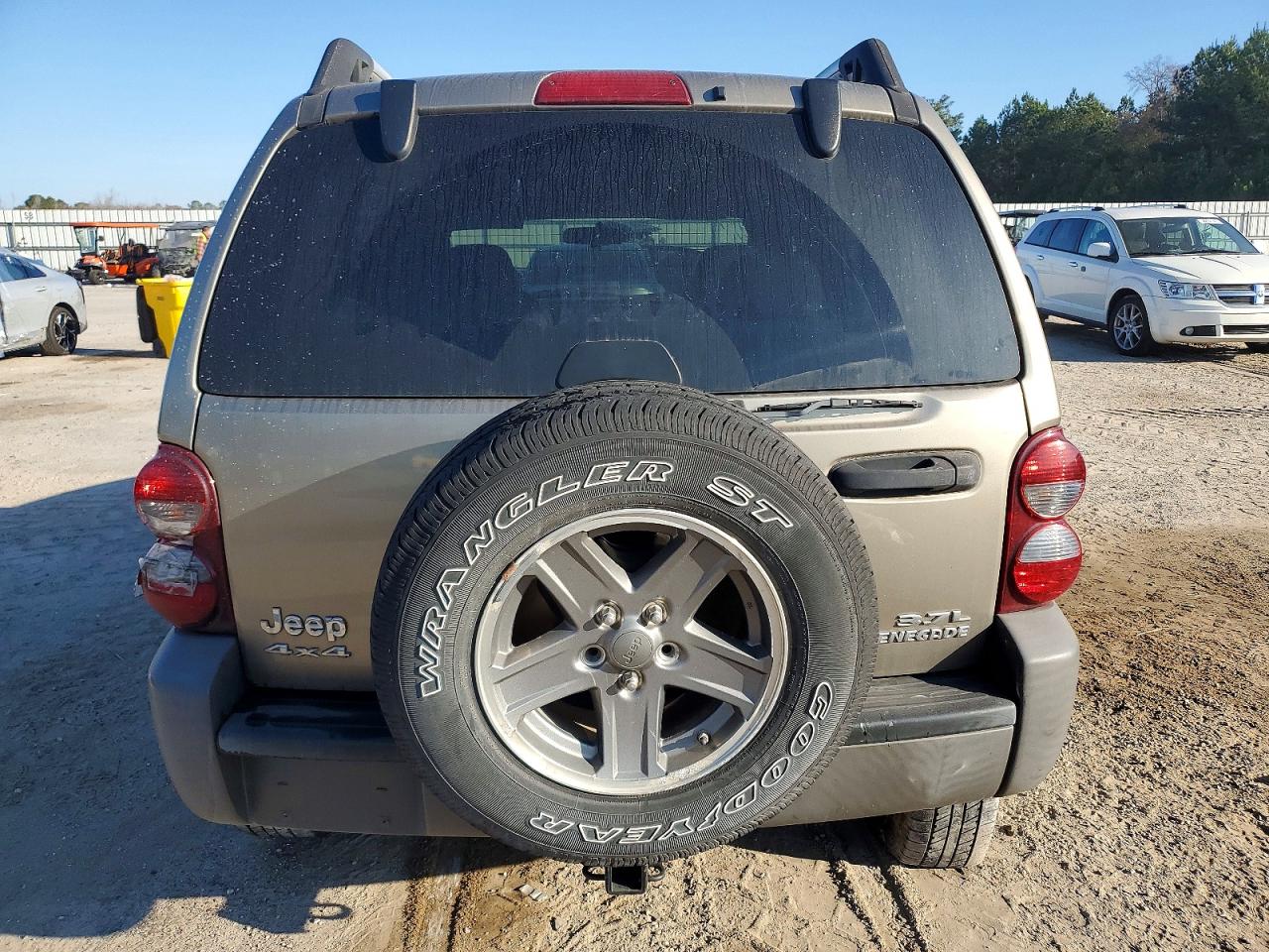 2005 JEEP LIBERTY RENEGADE photo 6