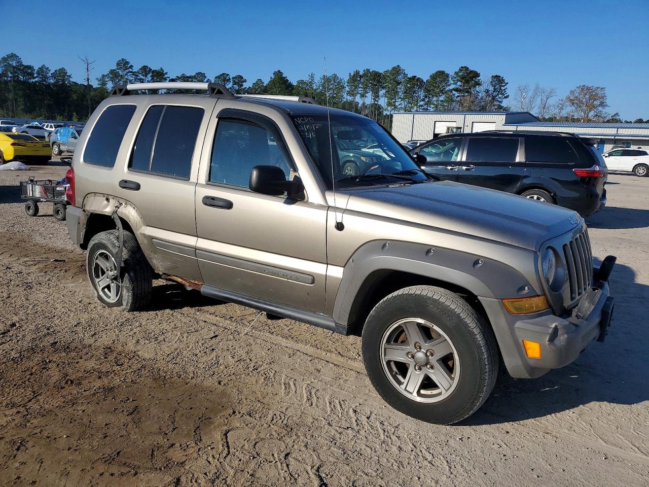 2005 JEEP LIBERTY RENEGADE photo 4
