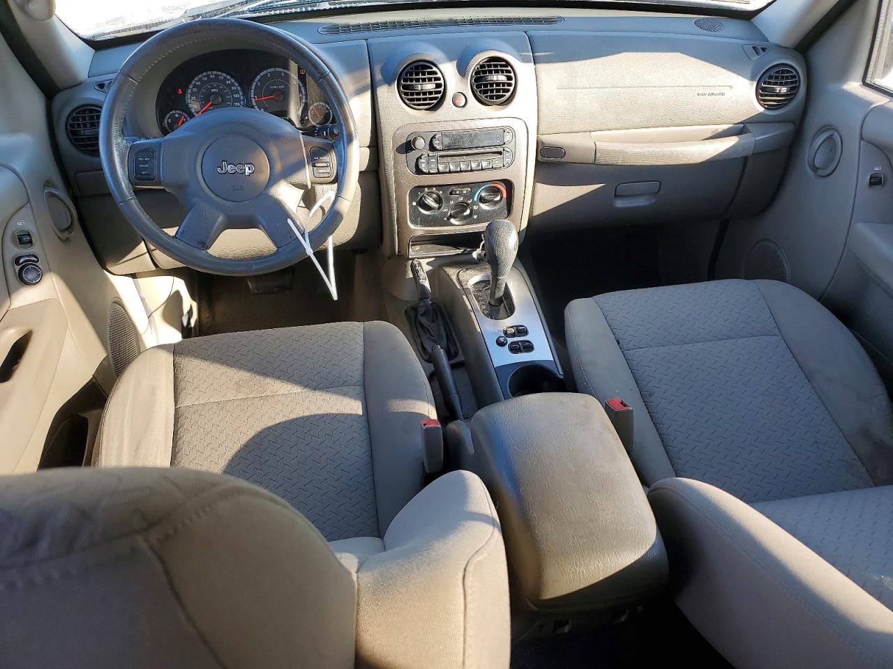 2005 JEEP LIBERTY RENEGADE photo 8