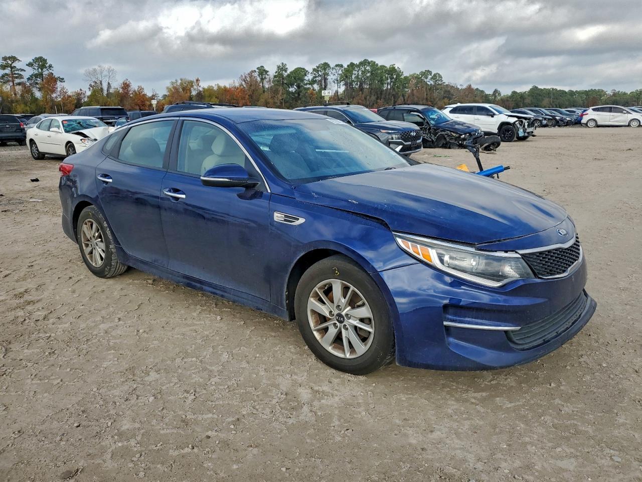 2018 KIA OPTIMA LX photo 4