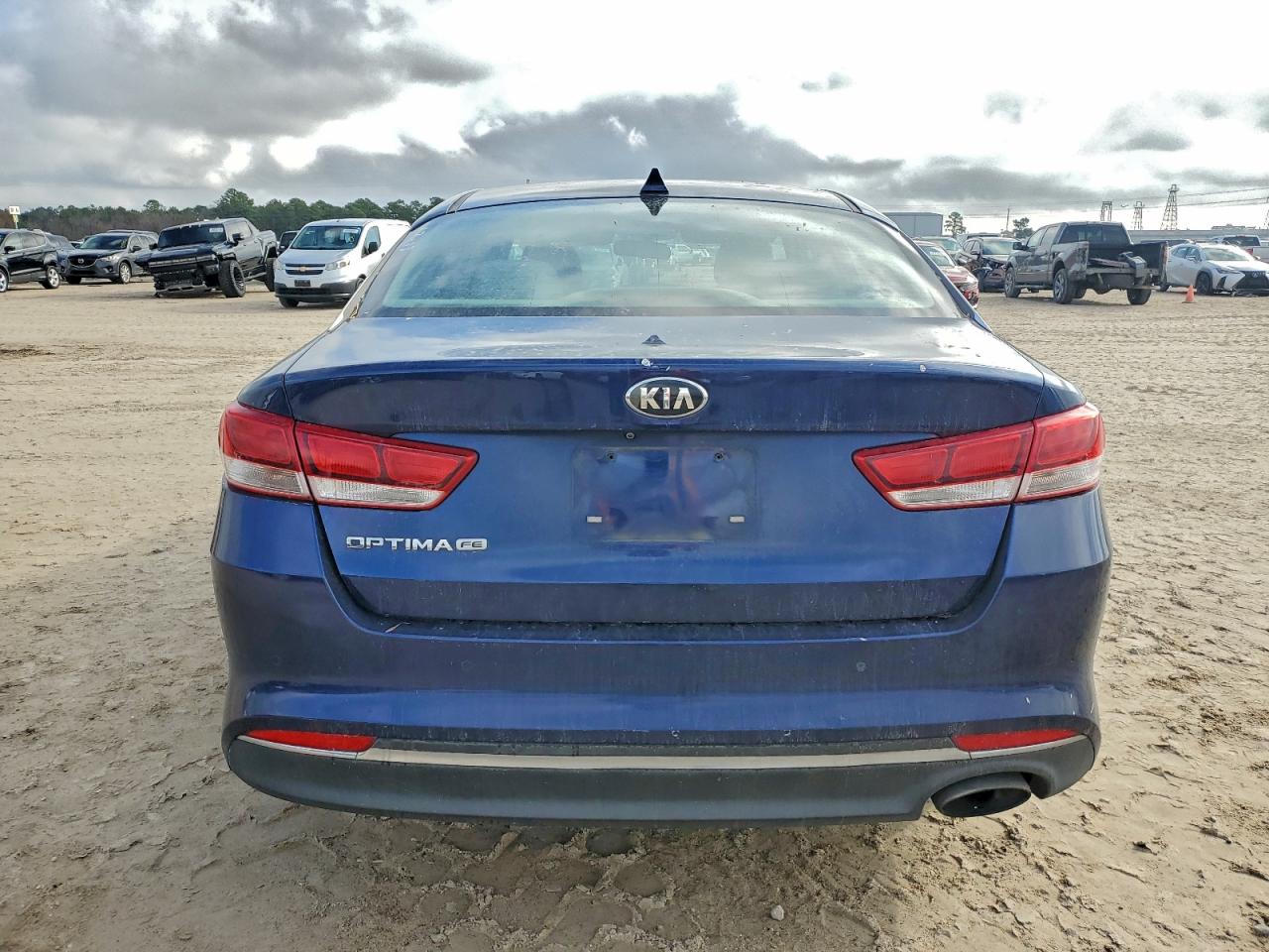 2018 KIA OPTIMA LX photo 6