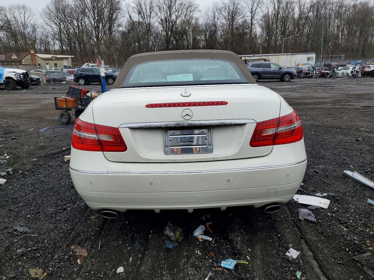 2011 MERCEDES-BENZ E 350 photo 6