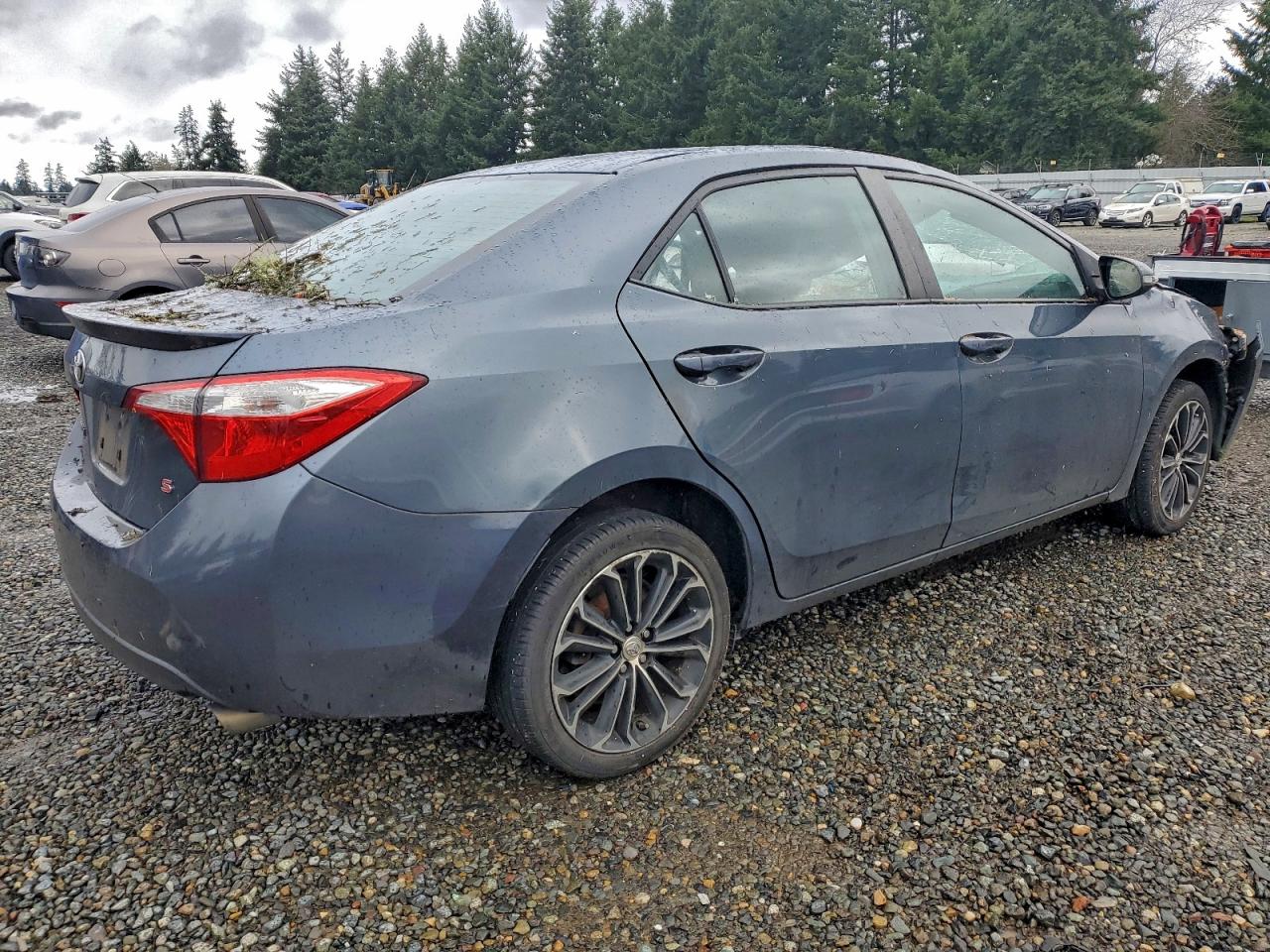 2014 TOYOTA COROLLA L photo 3