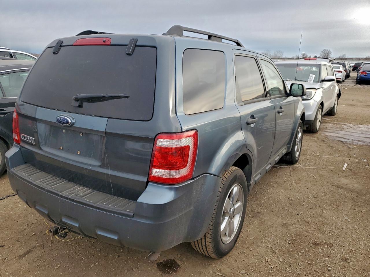 2012 FORD ESCAPE XLT photo 3