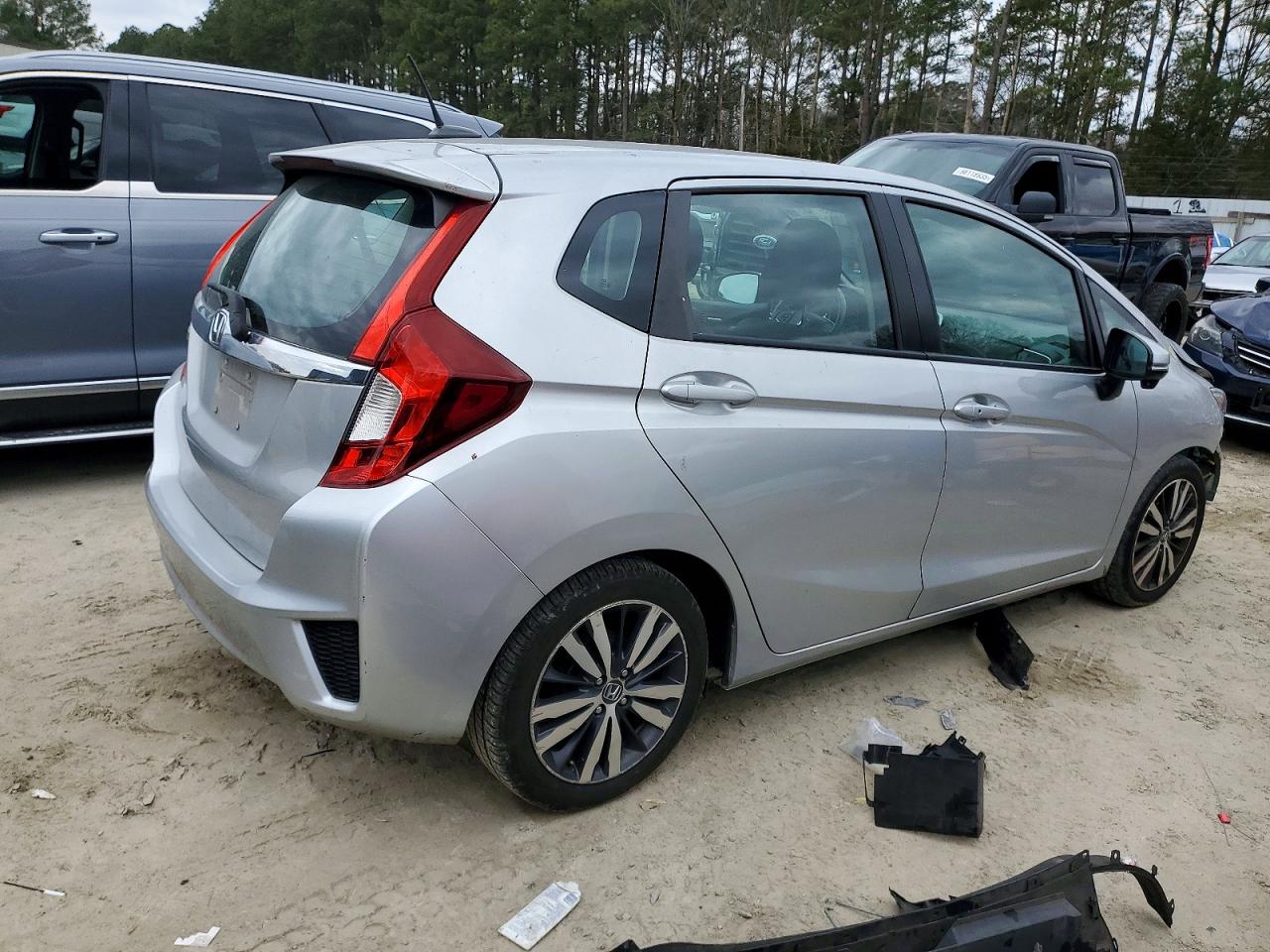 2015 HONDA FIT EX photo 3