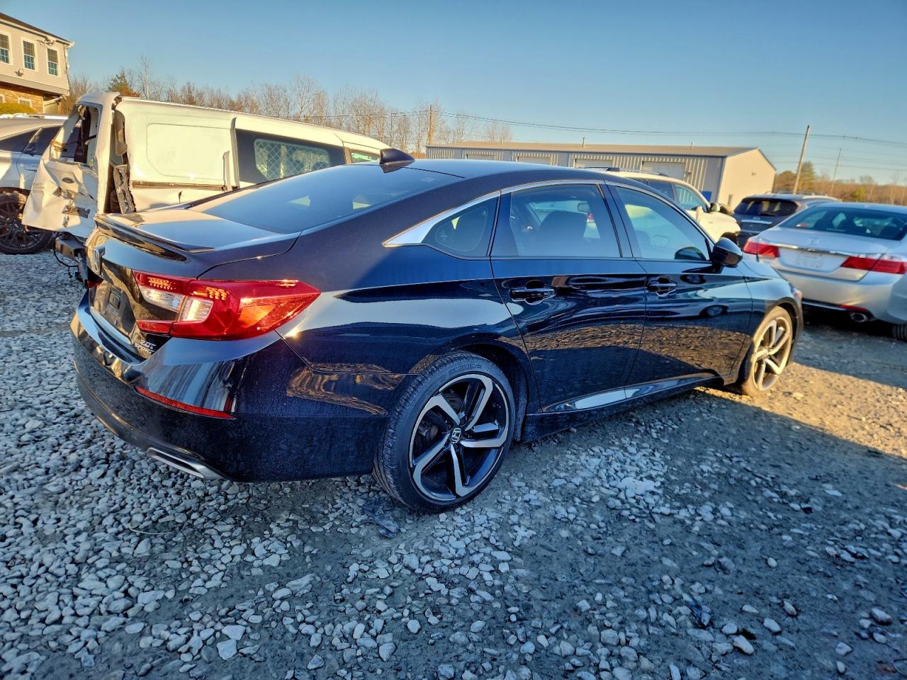 2020 HONDA ACCORD SPORT photo 3