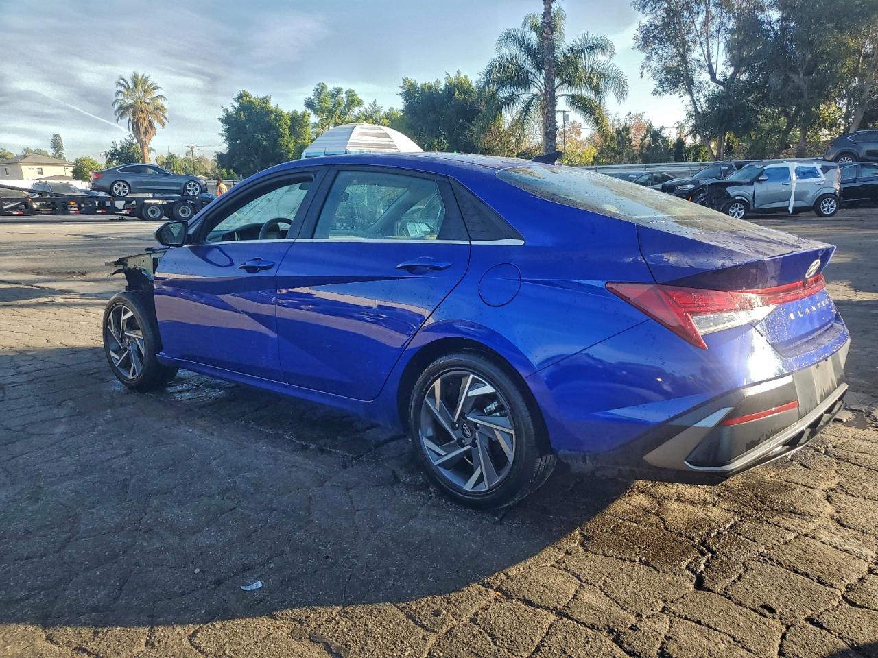 2025 HYUNDAI ELANTRA SEL CONVENIENCE photo 2