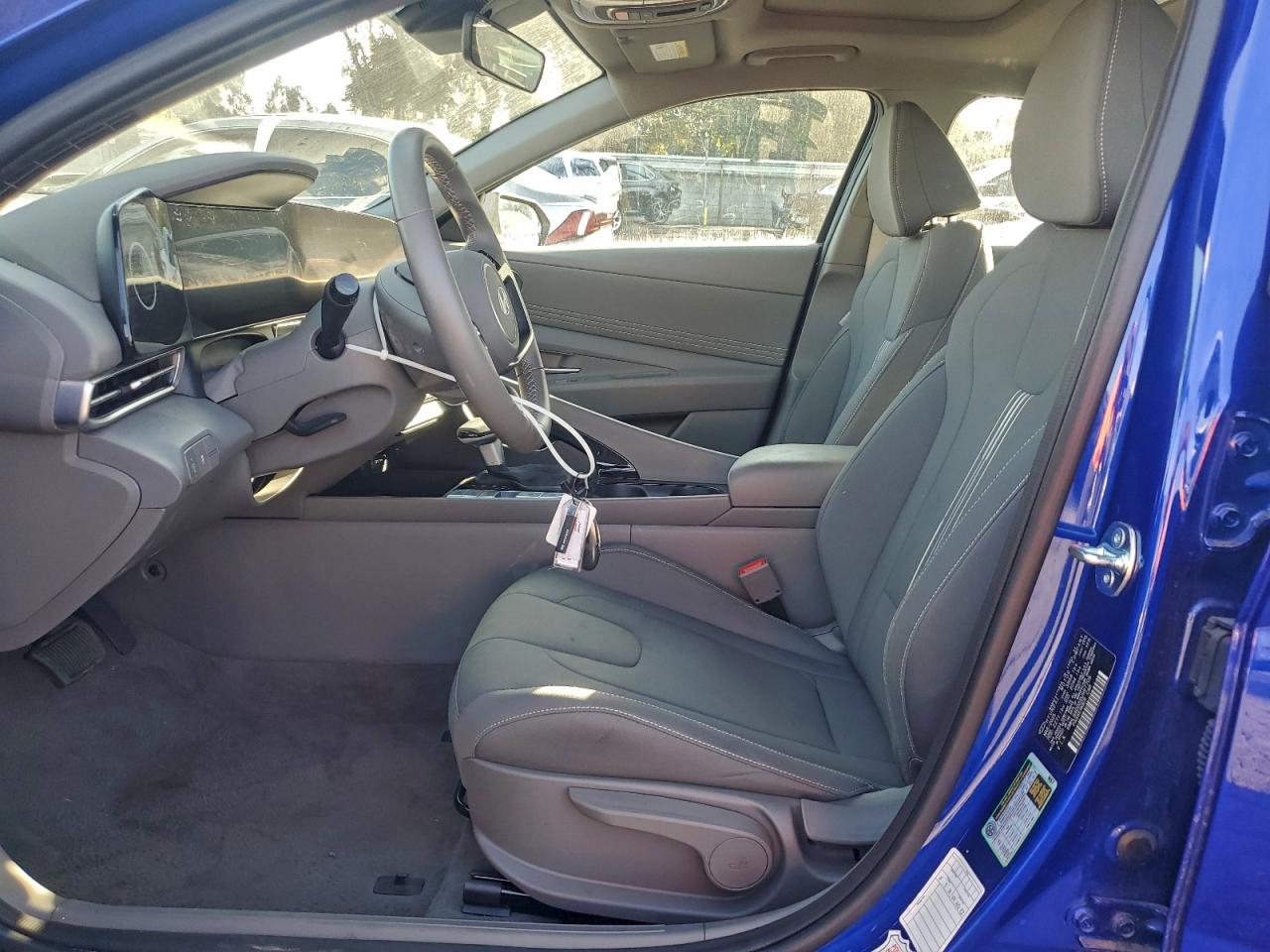 2025 HYUNDAI ELANTRA SEL CONVENIENCE photo 7