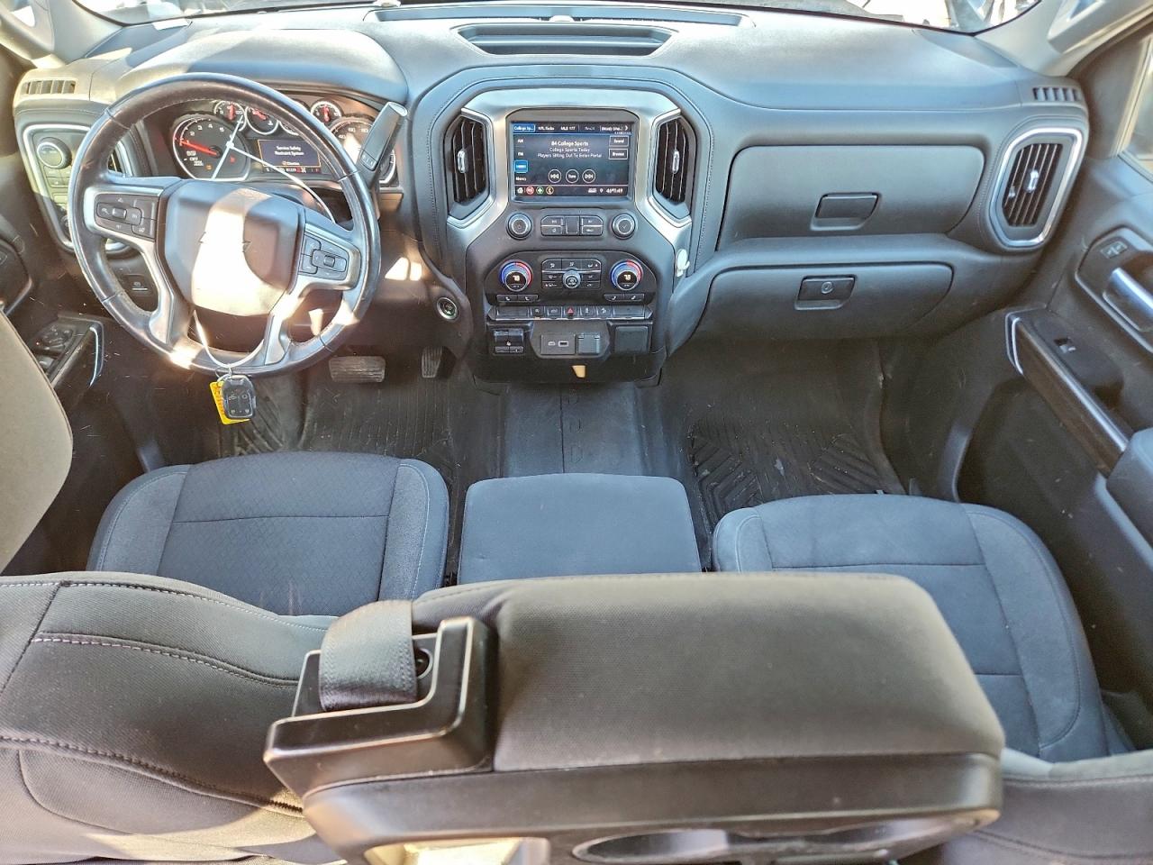 2021 CHEVROLET SILVERADO K1500 LT photo 8