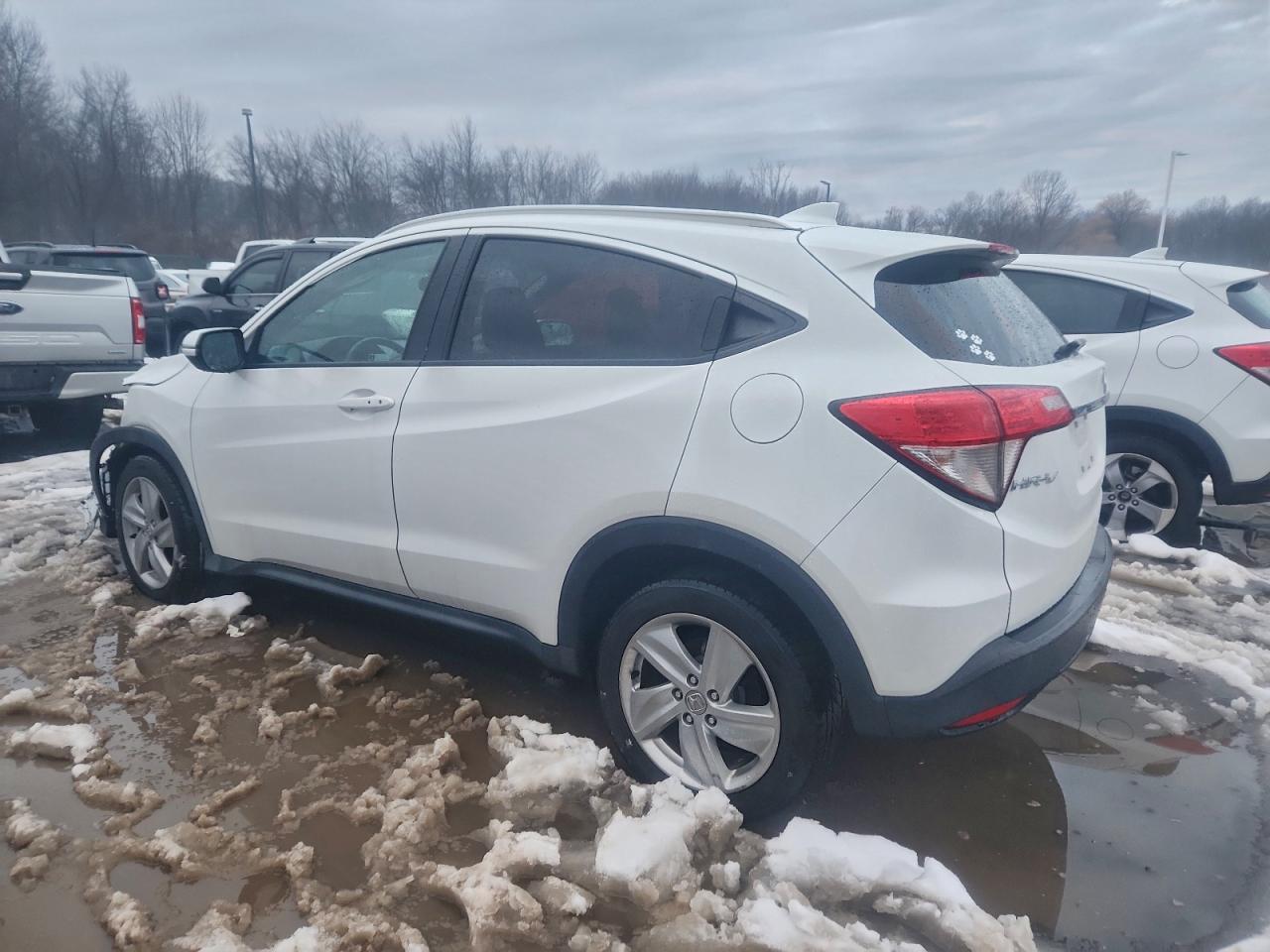 2019 HONDA HR-V EX photo 2