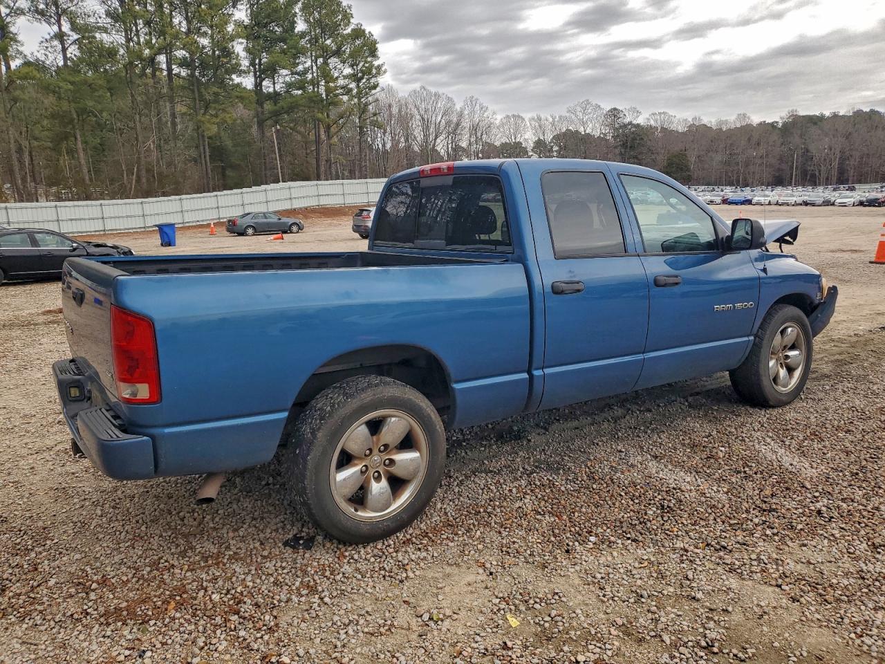 2003 DODGE RAM 1500 ST photo 3