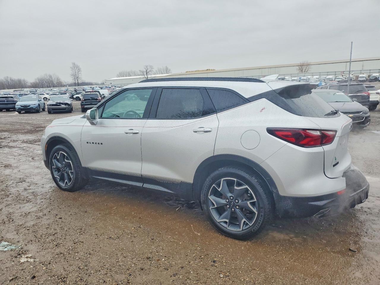 2020 CHEVROLET BLAZER RS photo 2