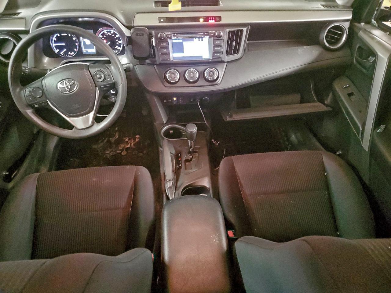 2017 TOYOTA RAV4 LE photo 8