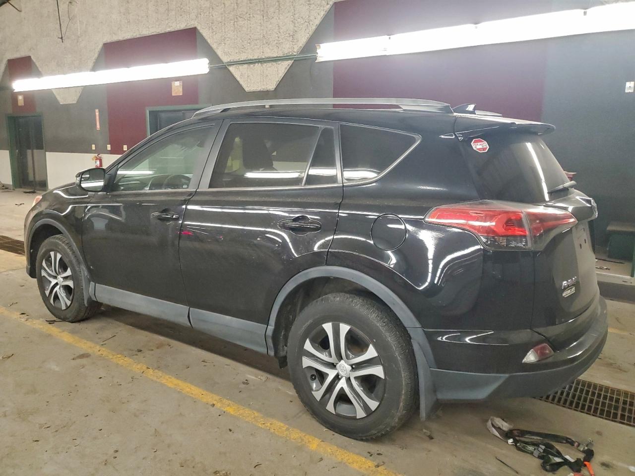 2017 TOYOTA RAV4 LE photo 2