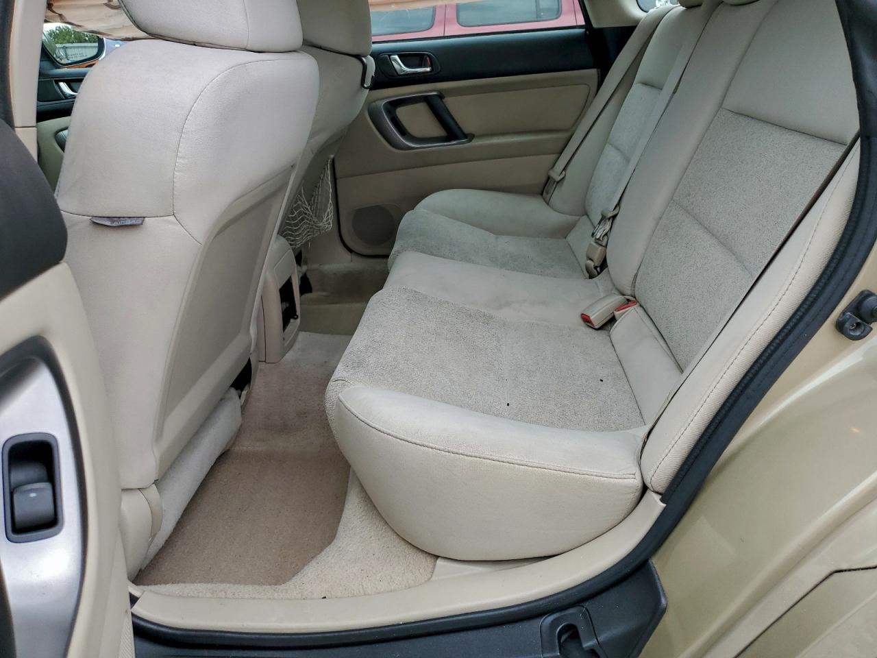 2008 SUBARU OUTBACK photo 11