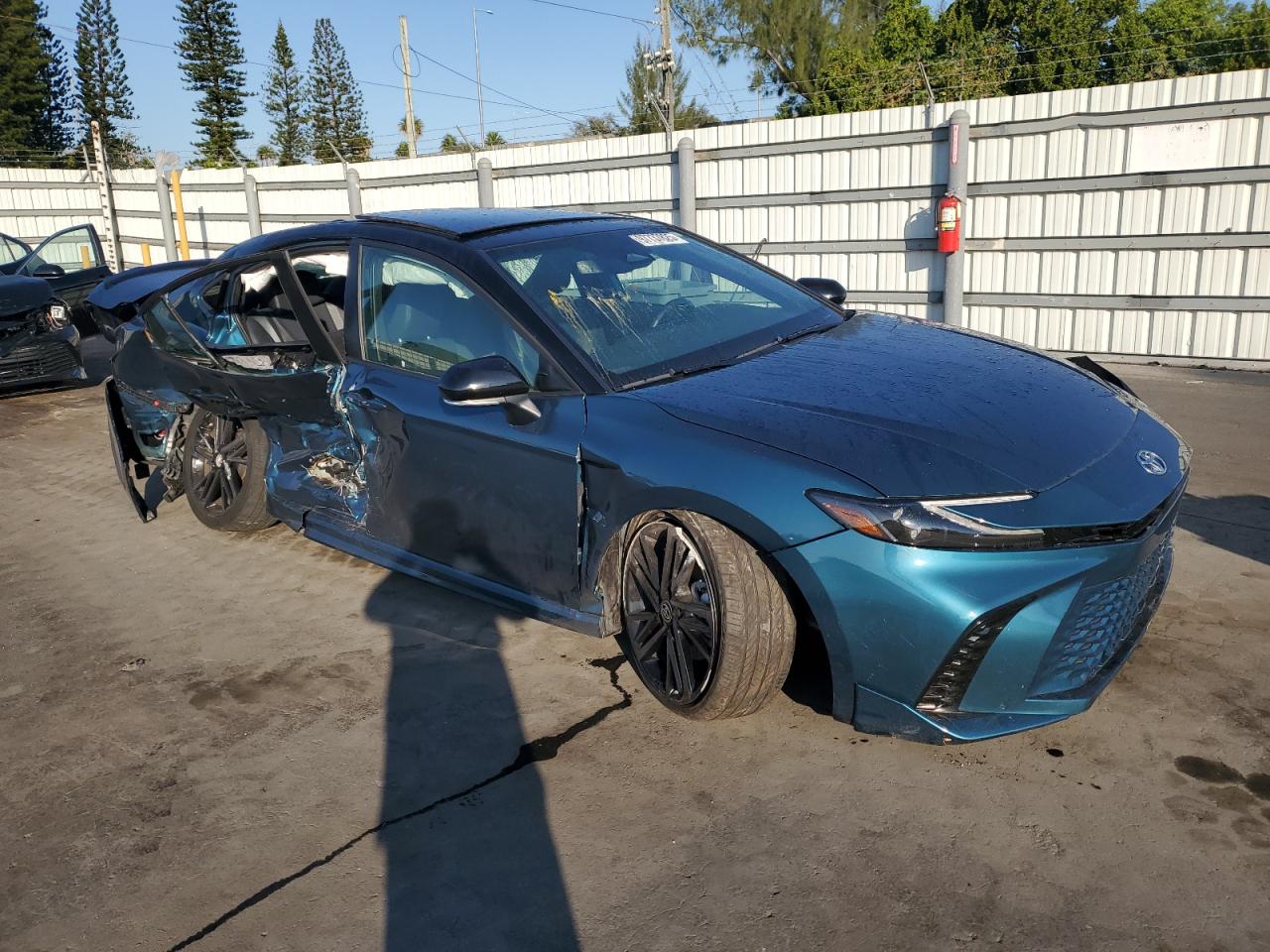 2025 TOYOTA CAMRY XSE photo 7