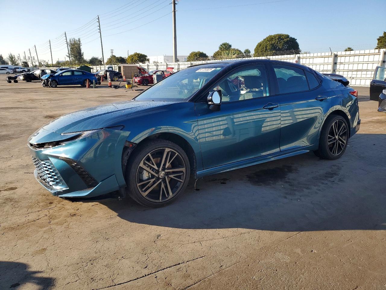 2025 TOYOTA CAMRY